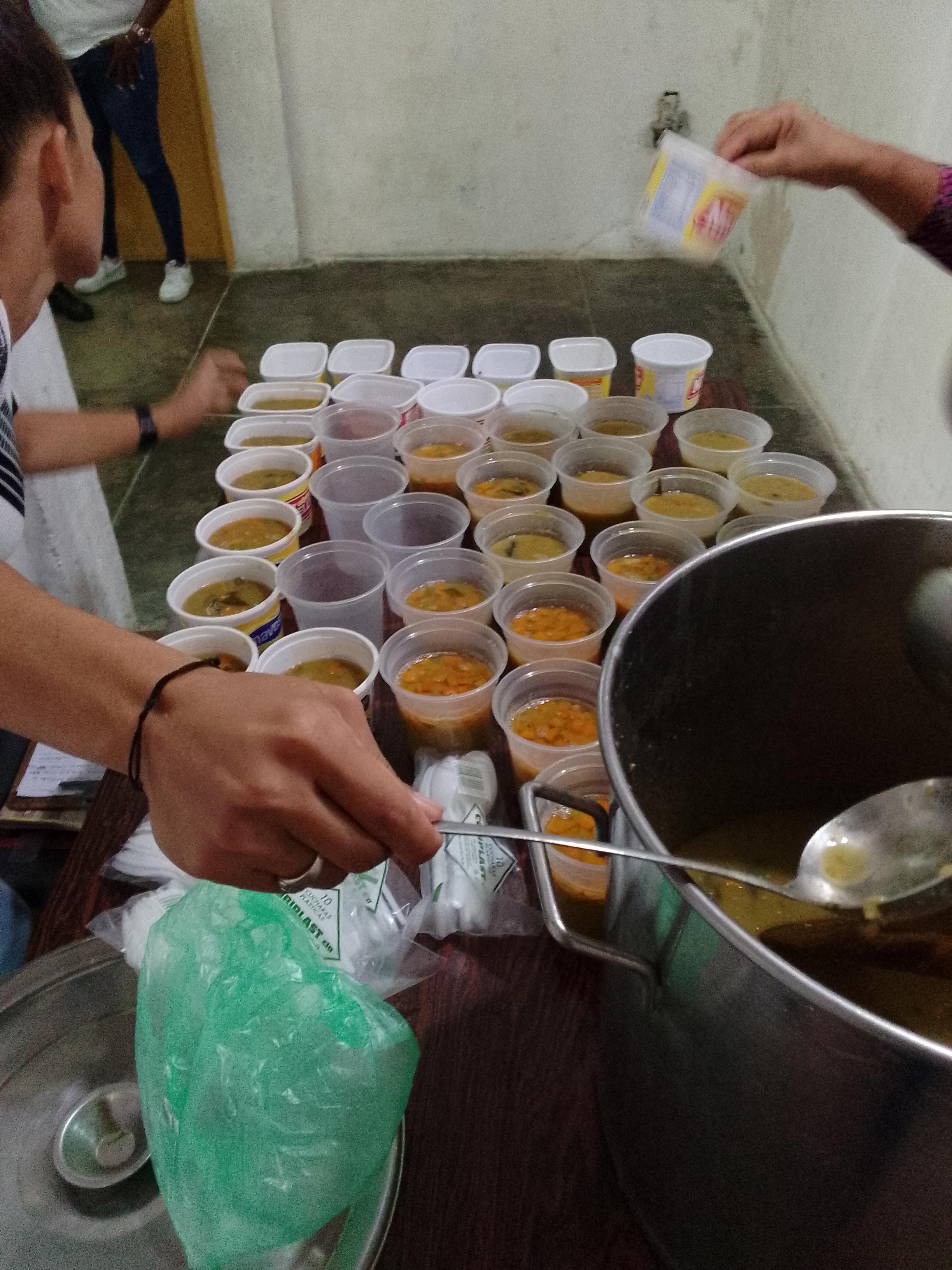 Ayúdame Para Ayudar A Otros Con Una Donacion
