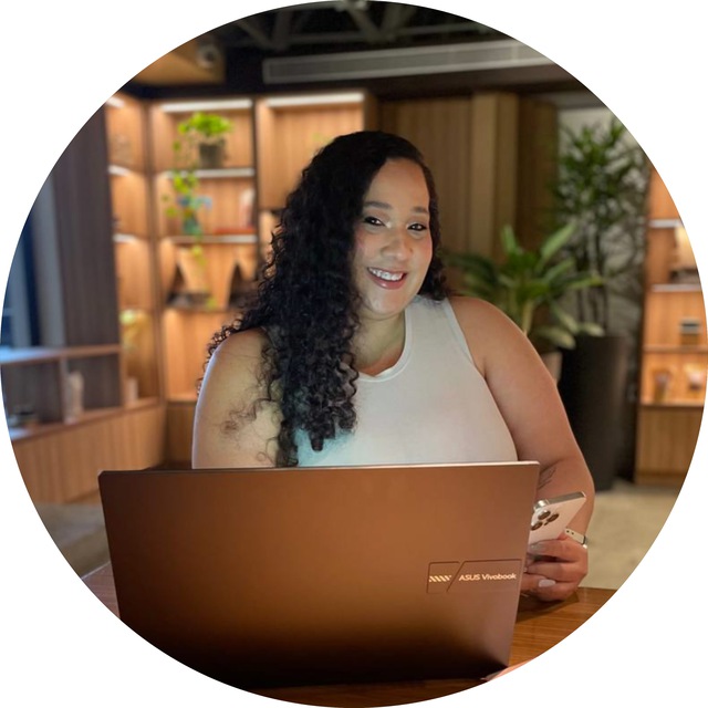Aura Brito | Community Builder