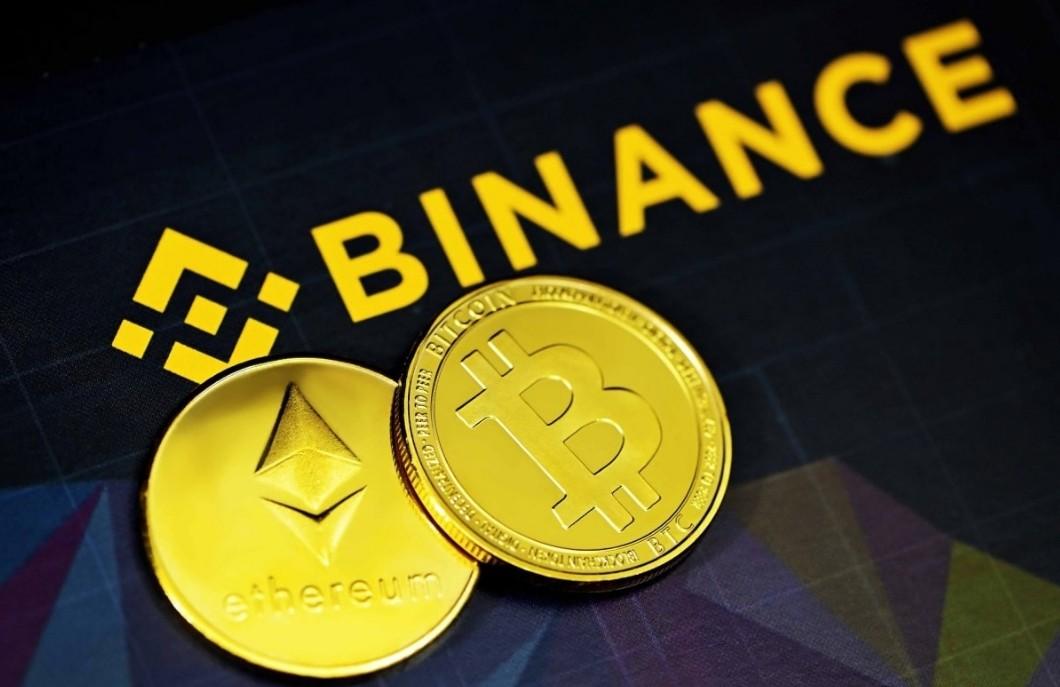 Investidores sacam R$ 4,37 bilhões da Binance após processo, CEO reage