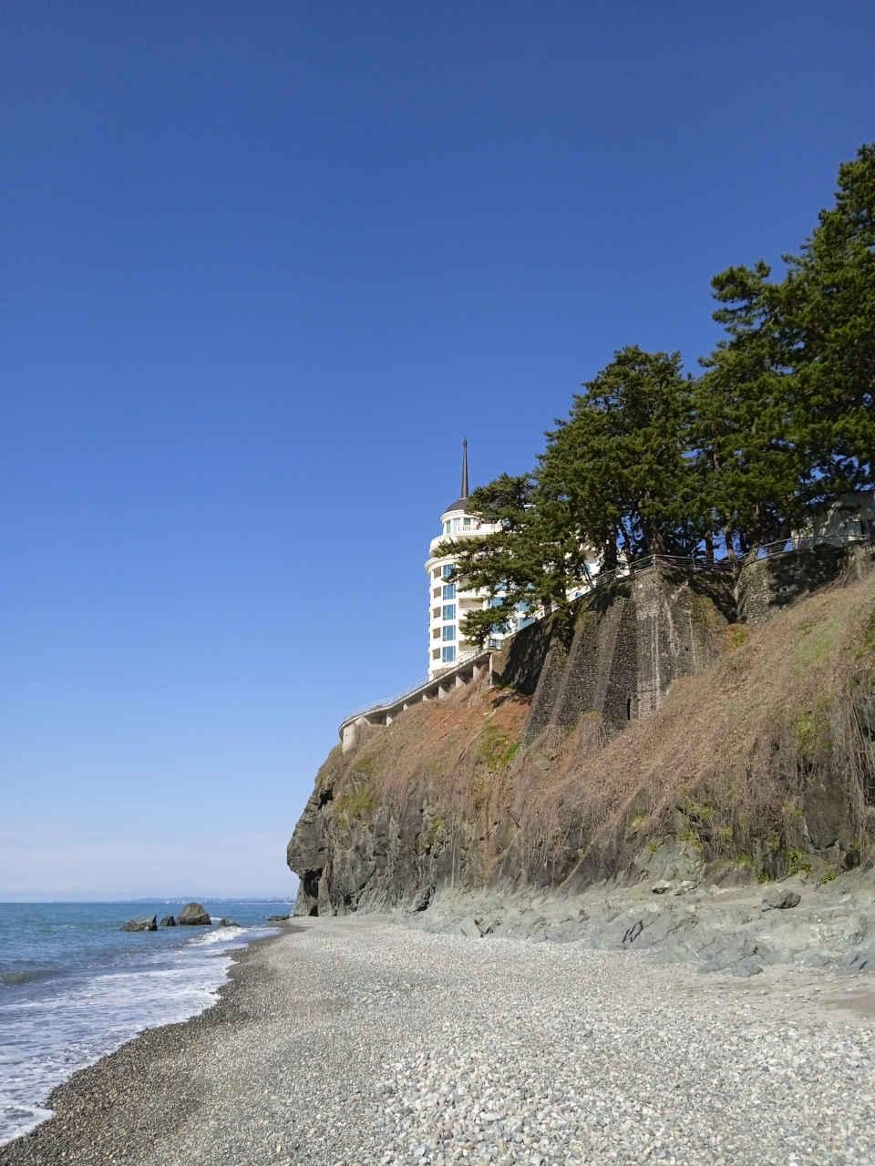 The hotel with royal luxury 'Castello Mare Hotel & Wellness Resort' from below near Kobuleti.