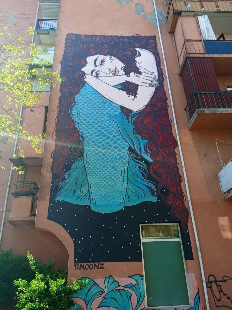 Incredible graffiti adorns the Georgian city of Batumi and delights the eyes. If you see graffiti in the city, it means that free-spirited people live here, whose essence is freely expressed in art.