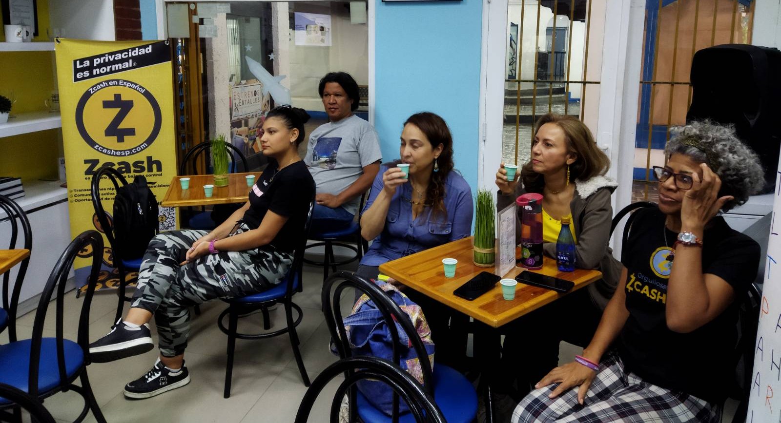 Asistentes al 6º meetup del Club Zcash Caracas